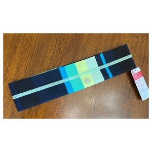 NWT Lululemon Fly Away Headband